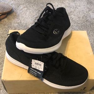 Brand new Champion Power Flex (Black) size M 10.5